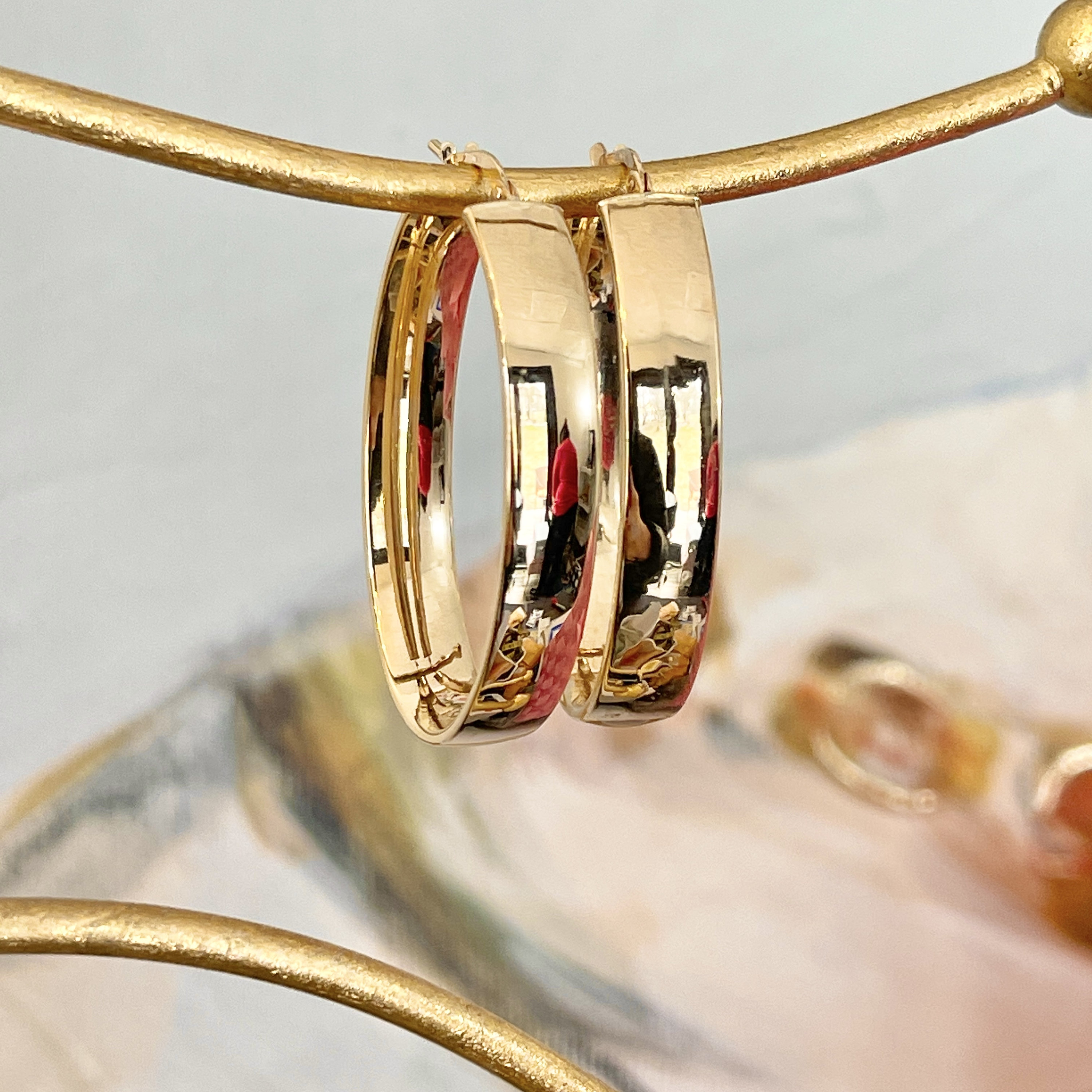 Real 14kt Yellow Gold Madi K Polished Hinged Hoop Earrings Real 14kt Yellow Gold Madi K Polished Hinged Hoop Earrings