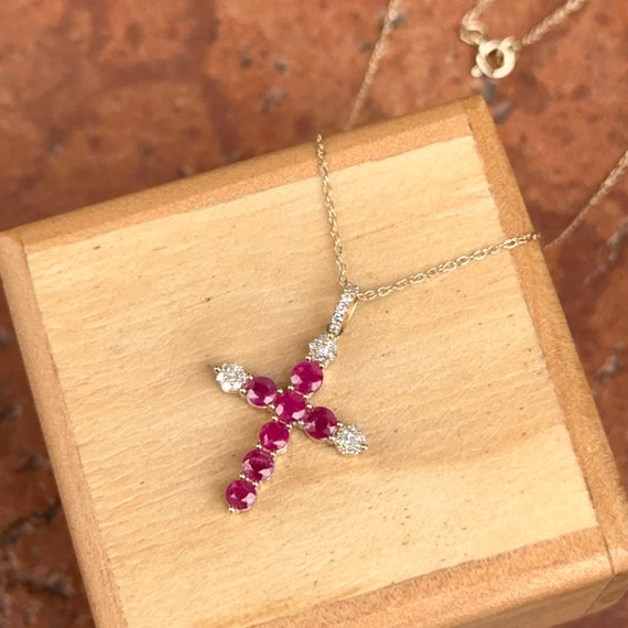 14KT イエロー ゴールド レッド ルビー + ダイヤモンド クロス 