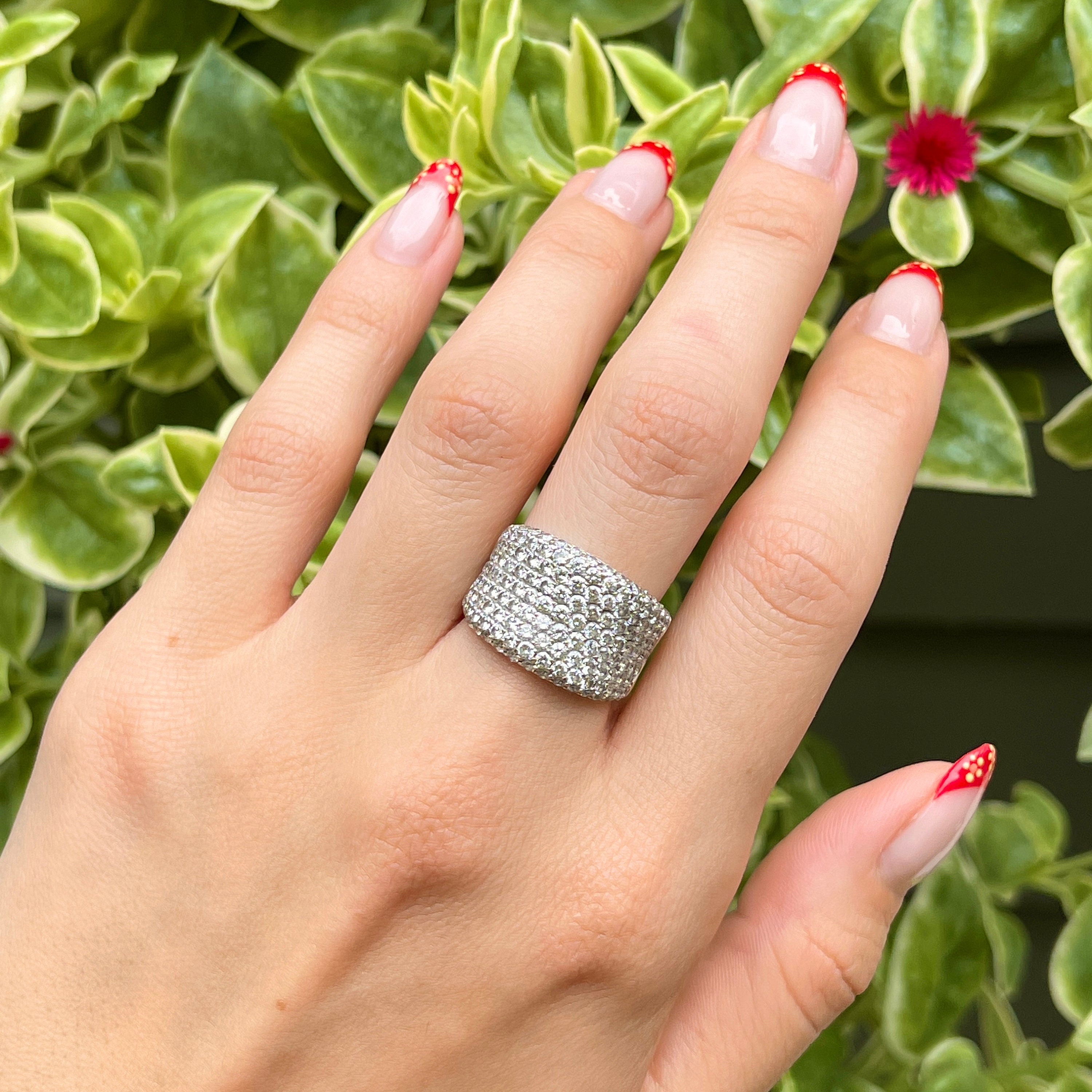 Estate Vintage 18KT White Gold & Pave Diamond 9 Row Concave Estate Vintage 18KT White Gold & Pave Diamond 9 Row Concave