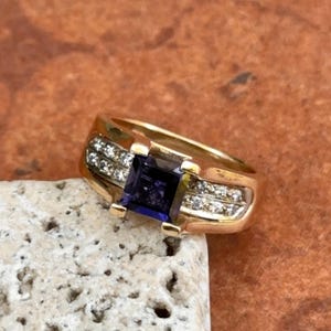Estate 14KT Yellow Gold Square Iolite and Diamond Ring Size 6