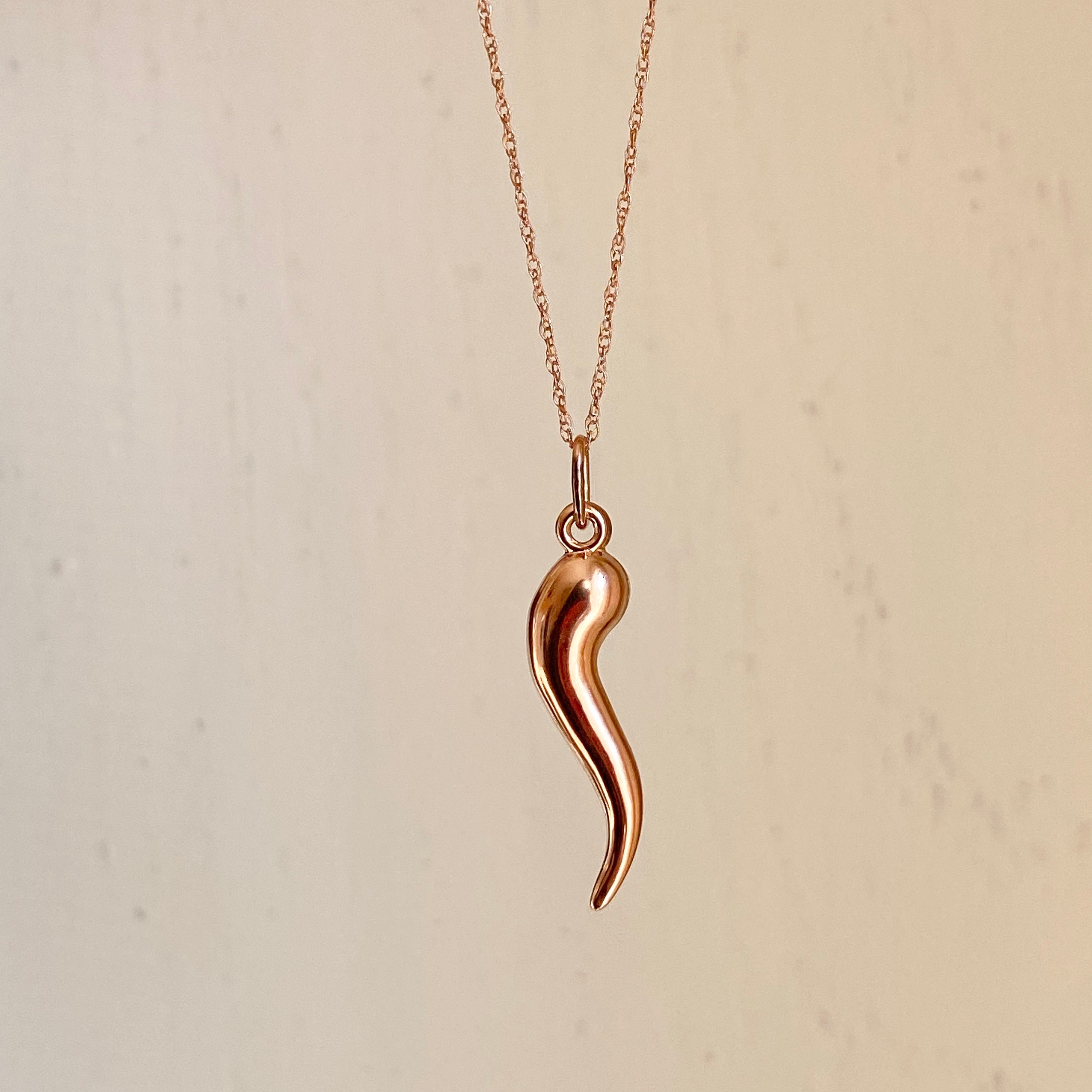 14KT Rose Gold cornicello Corno Italian Horn Pendant Chain