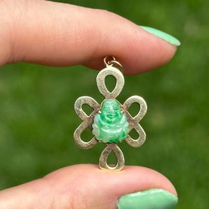 Estate Vintage 14KT Yellow Gold Ornate Carved Green Jade Chinese Buddha Pendant