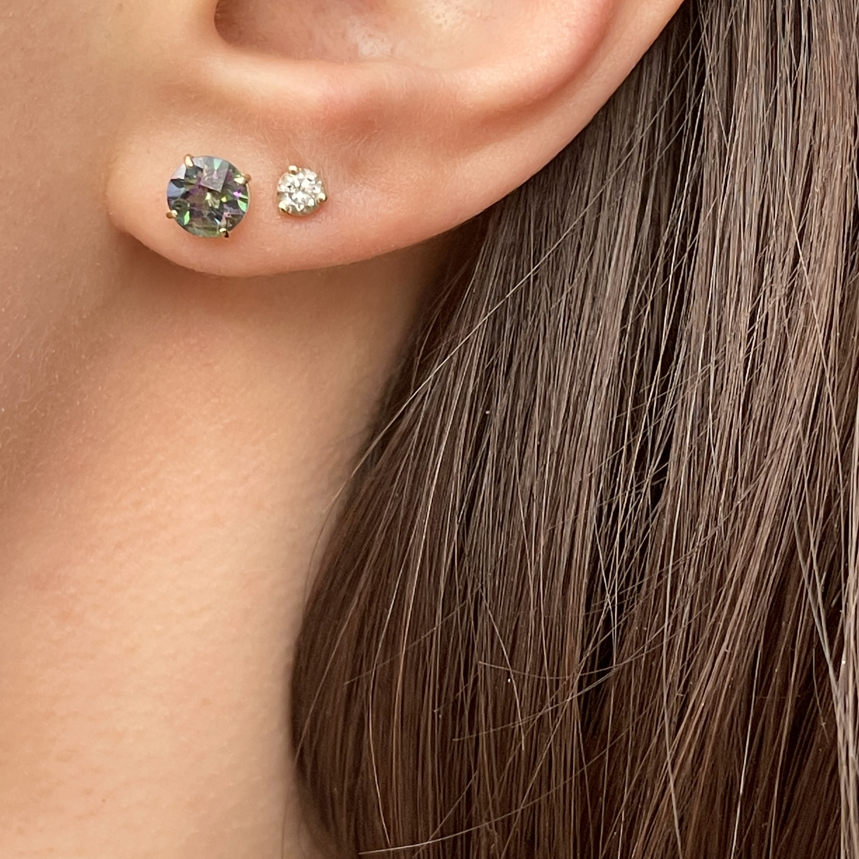 14KT Yellow Gold Round 6MM Mystic Fire Topaz Gemstone Stud Post