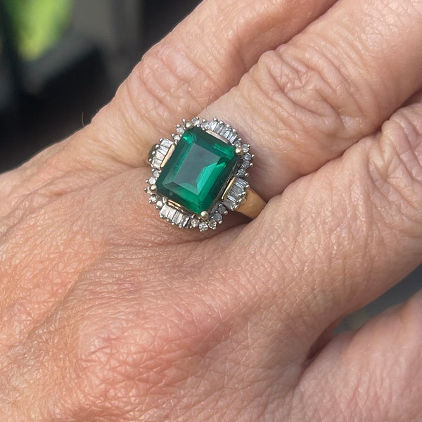 Estate Vintage 10KT Yellow Gold Large Lab Emerald-Cut Emerald + Baguette Round Diamond Halo Ballerina Ring