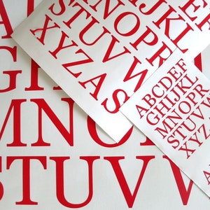 Calcomanías/pegatinas de vinilo del alfabeto. Letras de vinilo de 0,5'' a 3''.