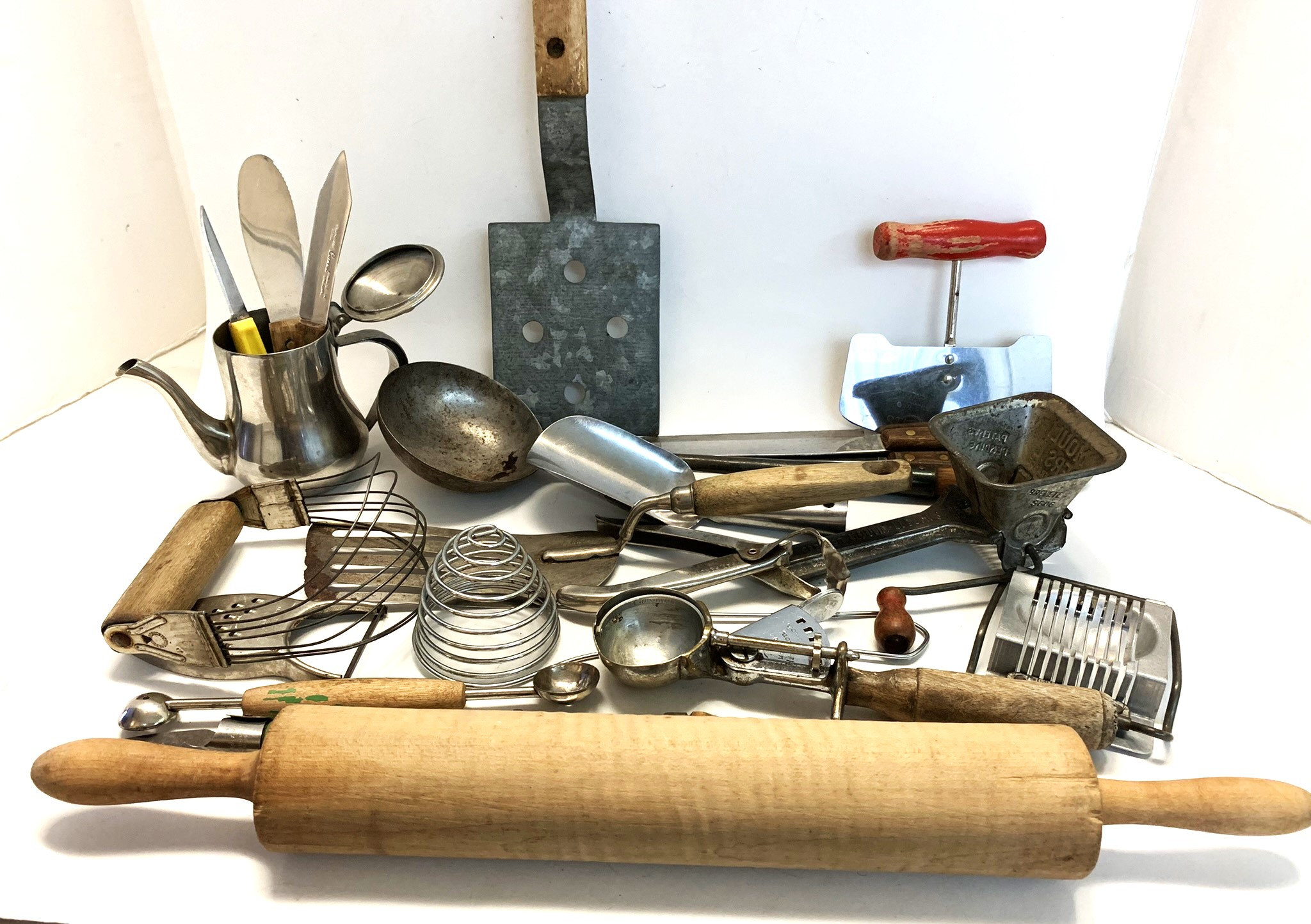 Lot of 20 Cooking Utensils and Kitchen Gadgets, USED, Vintage and  Non-vintage