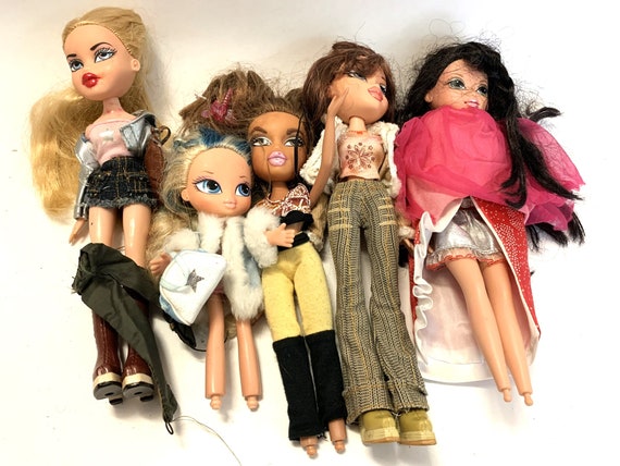 Lot of 5 Bratz Dolls 3 Are 2001 MGA 3 Missing Feet AS IS Etsy