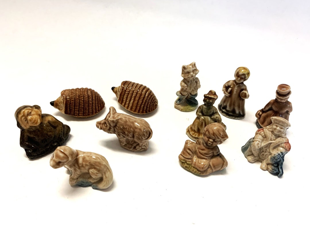 Mixed Lot of 11 Red Rose Wade Tea Figurines 6 Nursery Rhymes Etsy