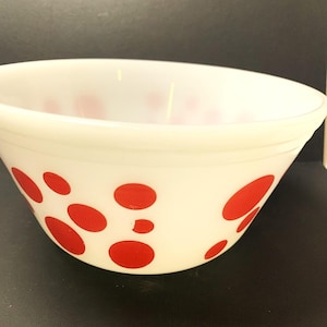 Vintage Federal Milk Glass USA Mixing Bowl Polka Dots - 8&quot; - Holds 6 Cups
