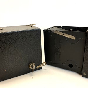 1920s Kodak Brownie Box Camera No 2A Model B Made in Canada