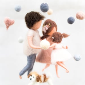 Personalized family portrait mobile, Pale pink felt mobile, Nursery mobile, Baby shower gift