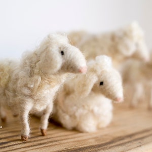 Needle felted sheep, Sheep decor Needle Felted animal Nativity Set DIFFERENT SETS zdjęcie 8