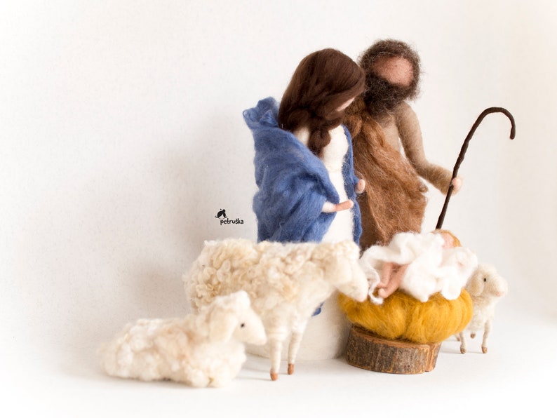 Needle Felted NATIVITY SETS, Holy family and sheep, Size 4.7, Different sets image 4