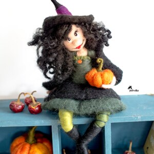 Needle felted Fall Witch Decor, Soft Sculpture Witch, Fall figurine image 9