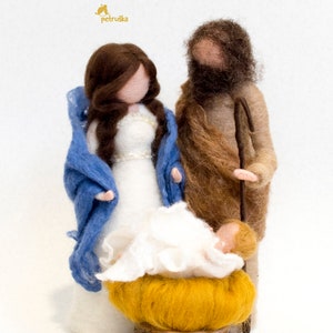 Needle Felted NATIVITY SETS, Holy family and sheep, Size 4.7, Different sets image 5