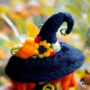 Needle felted Fall Witch Decor, Soft Sculpture Witch, Fall figurine image 8