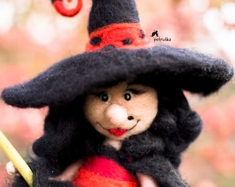 Halloween Witch - Kitchen Witch - Halloween Figurine - Soft Sculpture Doll - Art Witches - Halloween Witch Decor - OOak Art Dolls - Felted