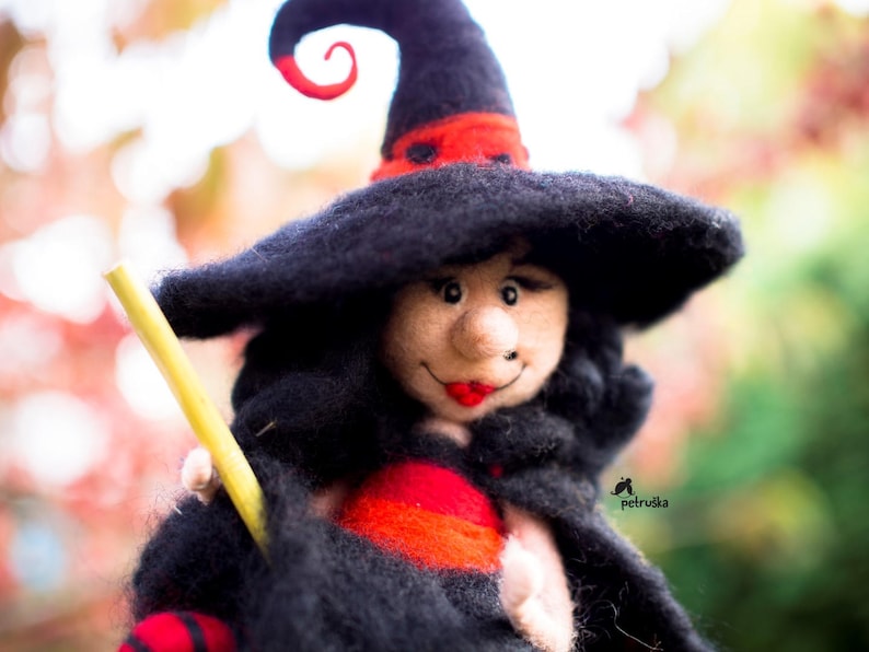 Halloween Witch - Kitchen Witch - Halloween Figurine - Soft Sculpture Doll - Art Witches - Halloween Witch Decor - OOak Art Dolls - Felted image 5