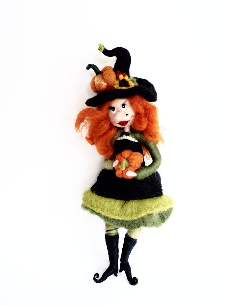 Needle felted Fall Witch Decor, Soft Sculpture Witch, Fall figurine image 6