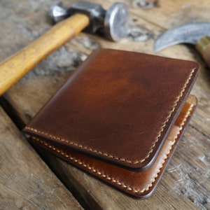 Cartera de cuero para hombre, billetera plegable hecha a mano, regalo de tercer aniversario para él, tarjetero de uso diario, billetera para novio