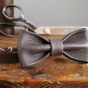 Dark Brown Leather Bow Tie, Wedding Tie for Him, Groomsmen Bow Ties, Luxury Bow Tie image 2