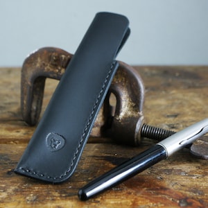 Klassische schwarze Leder Stiftetasche - Single Pen Holder - Pen Sleeve Leder - Handgemachte Leder Stiftetasche