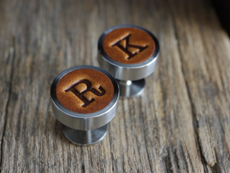 Personalised Leather Cufflinks, Gift for Him, Initial Cufflinks, 3rd Anniversary Gift for Husband, Fathers Day, Tan Wedding Cufflinks 画像 4