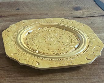 Plato de madera tallado a mano, estilo arte popular, vintage de 1997 / Plato de madera festoneado tallado con motivos de pájaros y flores / Estilo holandés de Pensilvania, escandinavo