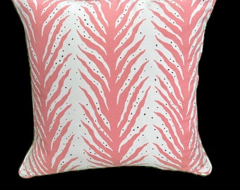 Schumacher Creeping Fern in coral