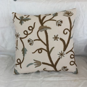 Pottery Barn New York City Pillow Crewel Embroidered 12 Big Apple