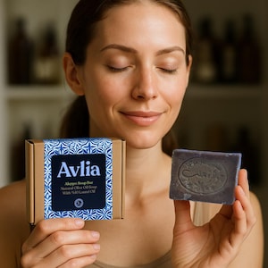 Handmade Aleppo Soap Bar: 10% Laurel Oil, Sensitive Skin