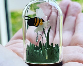 Miniature Busy Bumble Bee Glass Dome Decoration