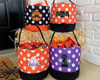 Trick or treat bag, Trick-or-treat bucket,  Halloween Bucket, Personalized, Halloween Basket, monogram, trick-or-treat, Halloween bag