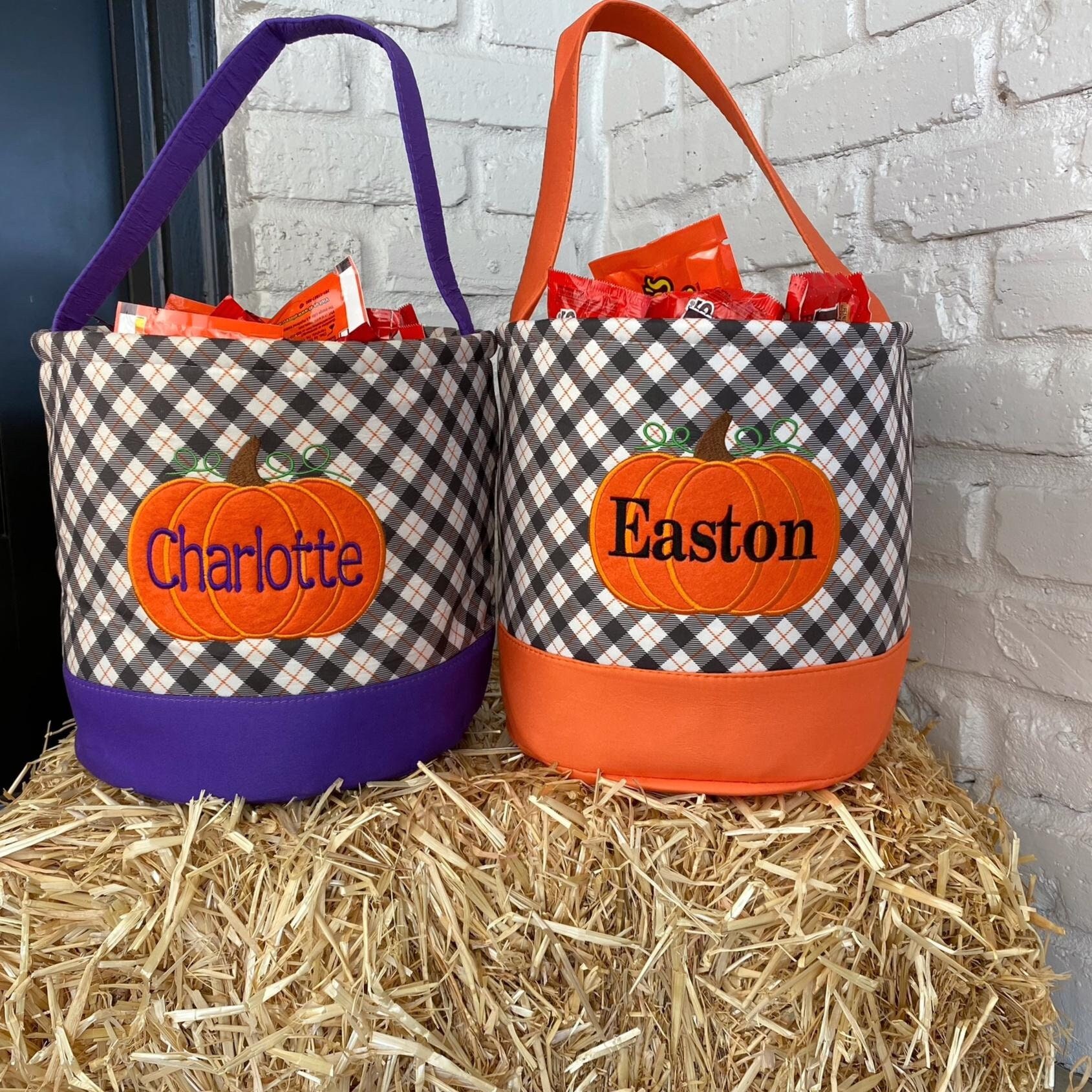 Trick or treat bag, Trick-or-treat bucket,  Halloween Bucket, Personalized, Halloween Basket, monogram, trick-or-treat, Halloween bag