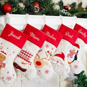 Bas de Noël décoratifs pour les fêtes, décoration de Noël pour chien, chaussettes personnalisées, Noël de la ferme, maison rouge image 4