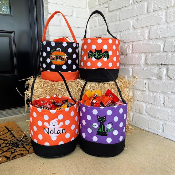 Trick or treat bag, Trick-or-treat bucket,  Halloween Bucket, Personalized, Halloween Basket, monogram, trick-or-treat, Halloween bag