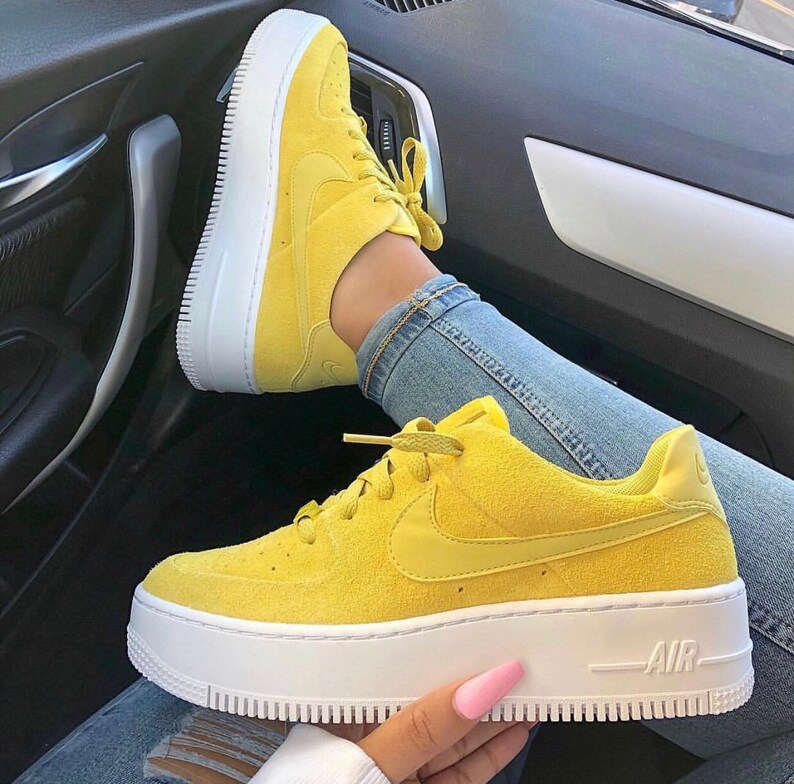 nike air force 1 sage low celery