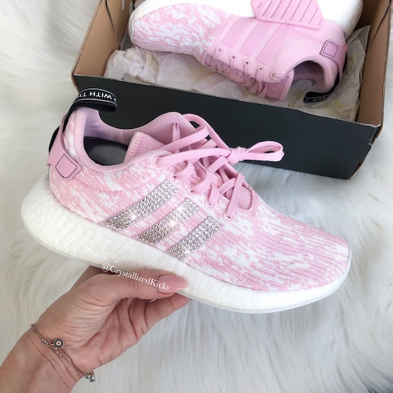 {keywor d} adidas rose nmd