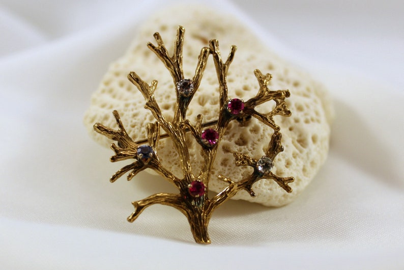 Vintage 9K Gold Figural Spring Branch Brooch with Buds of Blue White and Fuchsia