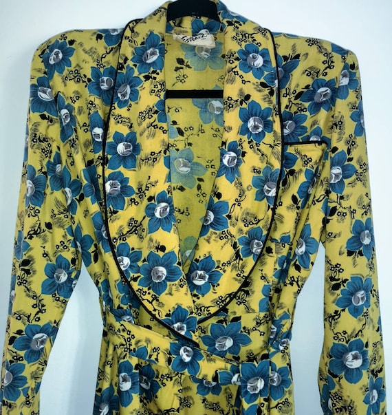 40s CC41 Yellow and Blue Floral Housecoat