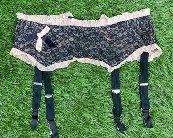 50’s Black Lace Suspender Belt