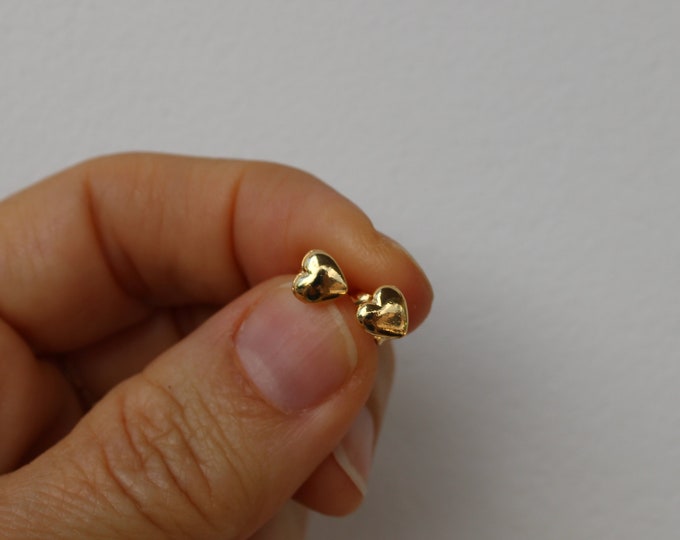 Gold Filled Heart Stud Earrings. Pair. Minimalist 6mm Studs.