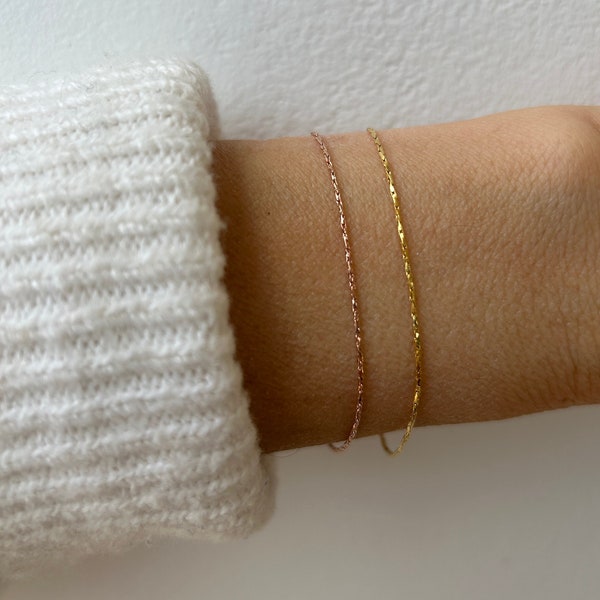 Minimalist bracelet. Thin chain bracelet.  Dainty gold filled chain bracelet. Gold filled cardano bracelet.  Skinny bracelet.
