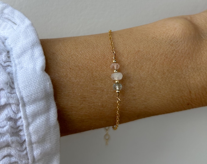 Fertility support bracelet. Rose quartz, moonstone and aquamarine bracelet. Mom to be bracelet. Gold, silver,rose gold chain