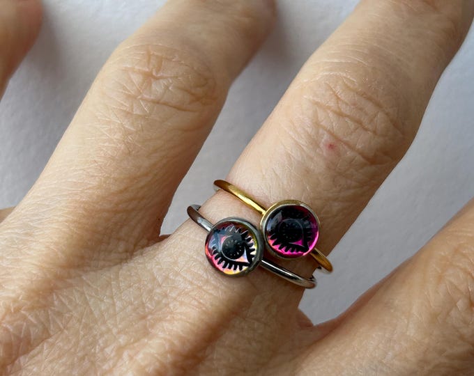 Adjustable Stainless Steel Evil Eye Ring with Color Changing Charm. Gold, silver