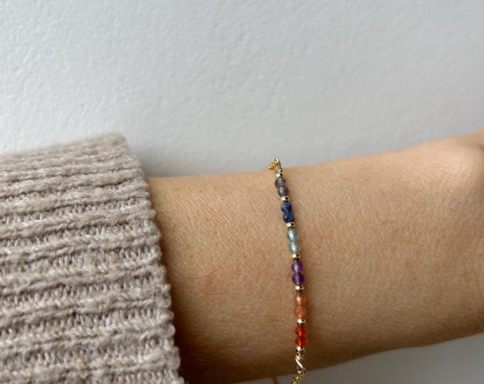 Weight loss aid bracelet. Slimming aid bracelet. Gemstone crystal healing bracelet. Iolite, blue apatite etc. Gold filled/sterling silver