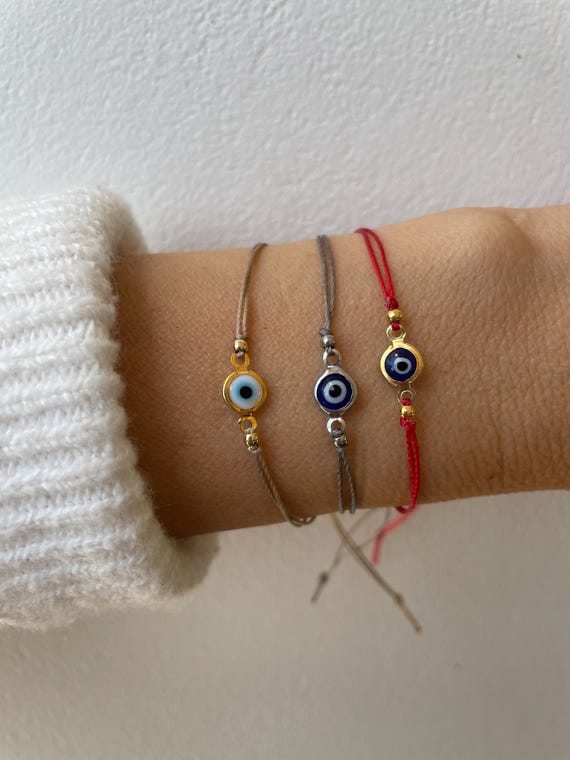 Evil eye cord bracelet. String bracelet. Protection bracelet. Adjustable bracelet.