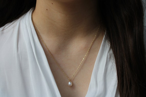 Pearl necklace. Gold filled/rose gold filled, sterling silver pearl necklace.  Single pearl necklace. Bridal necklace. June birthstone.