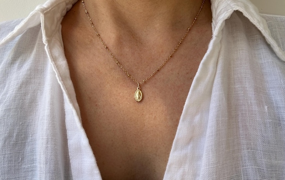 Tiny  Madonna necklace. Dainty Virgin Mary necklace. Miraculous Mary necklace. Gold, silver chain
