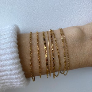 Minimalist bracelet. Dainty chain bracelet. Gold/silver chain bracelet. Thin chain bracelet. Skinny bracelet. Layering bracelet. image 1